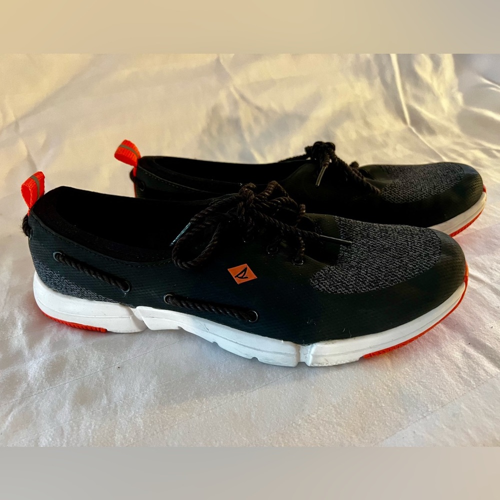 Sperry Boat Shoes size 8